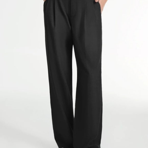 Viral Wide Leg Pant - Picture 2 of 3